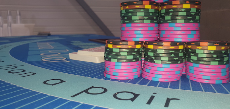 table ultimate poker jetons cartes AACasino