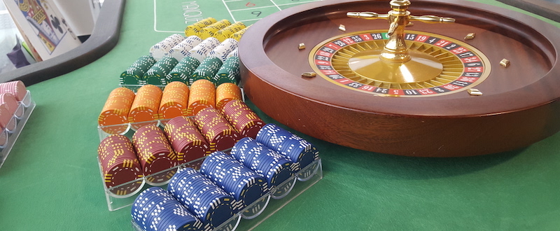 Une cliente accro au casino attaque son neurologue