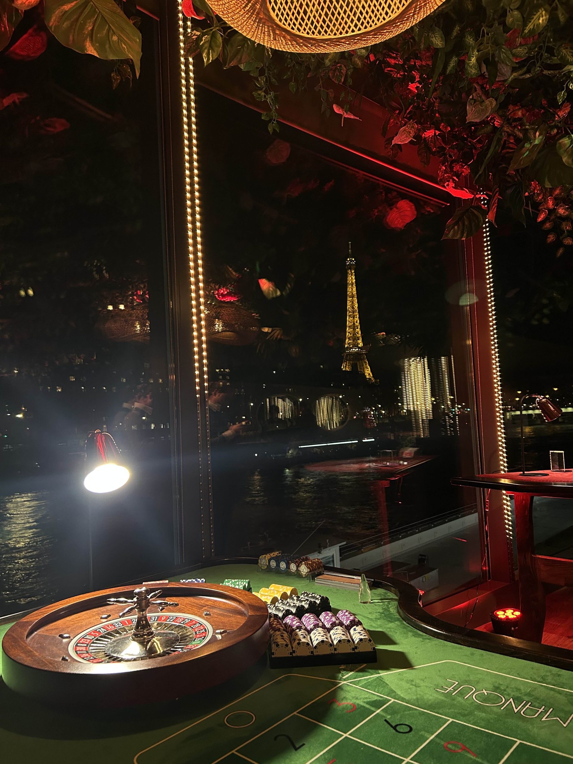 table-roulette-Eiffel-2-blog